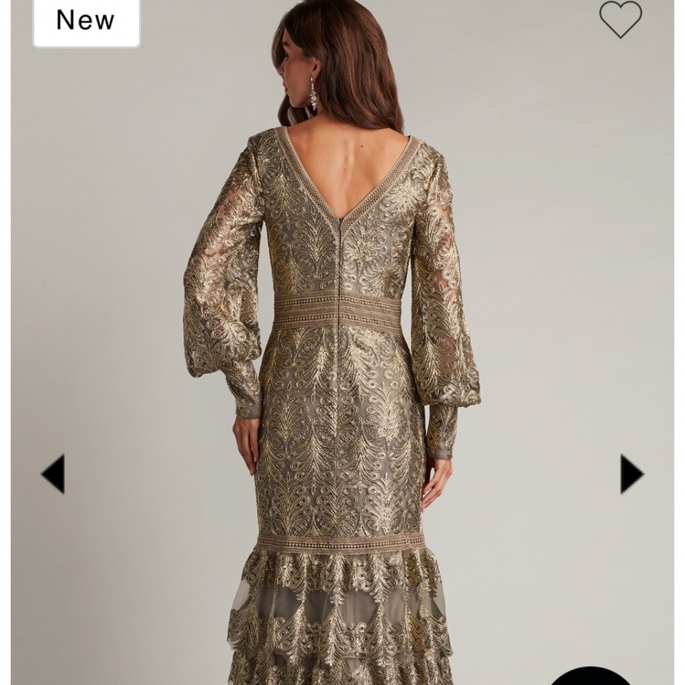 tadashi soji  gołd gown